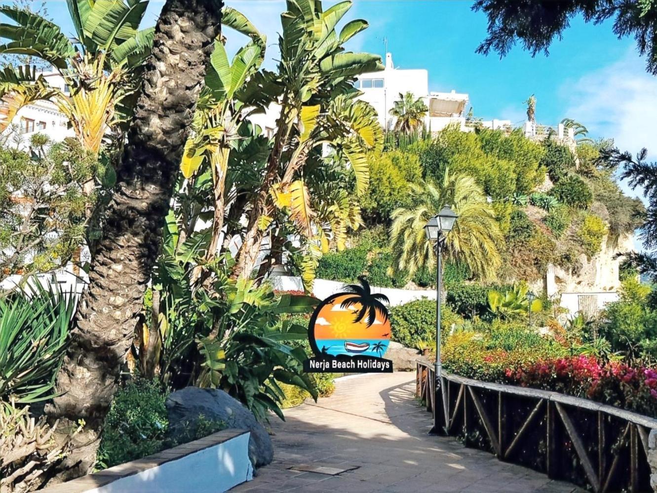 Spacious 2 Bed, 2 Bath In Capistrano Playa, Appartement Nerja